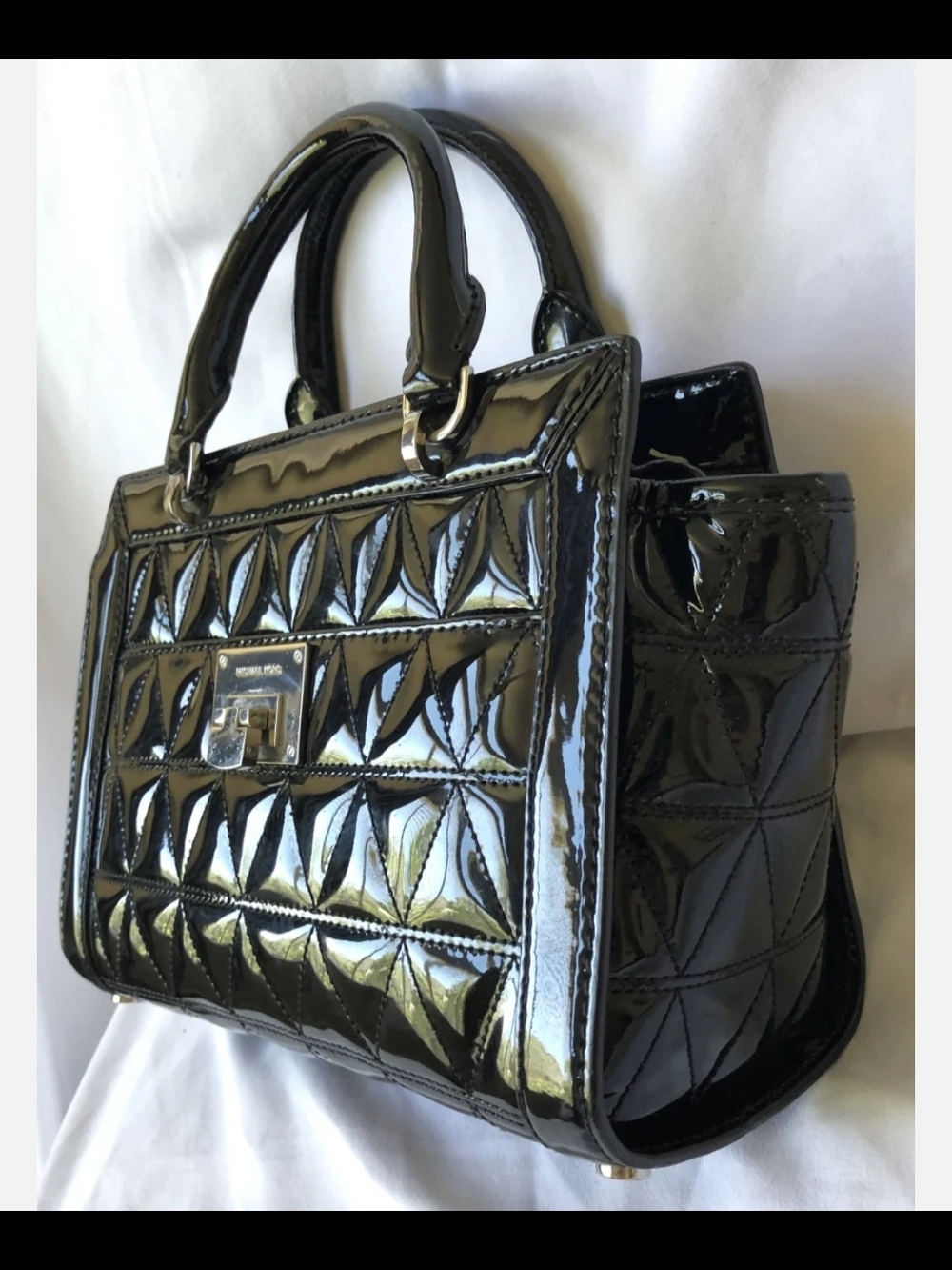 MICHAEL KORS VIVIANNE Black Quilted PATENT LEATHER SMALL SATCHEL MESSENGER BAG - Picture 3 of 9